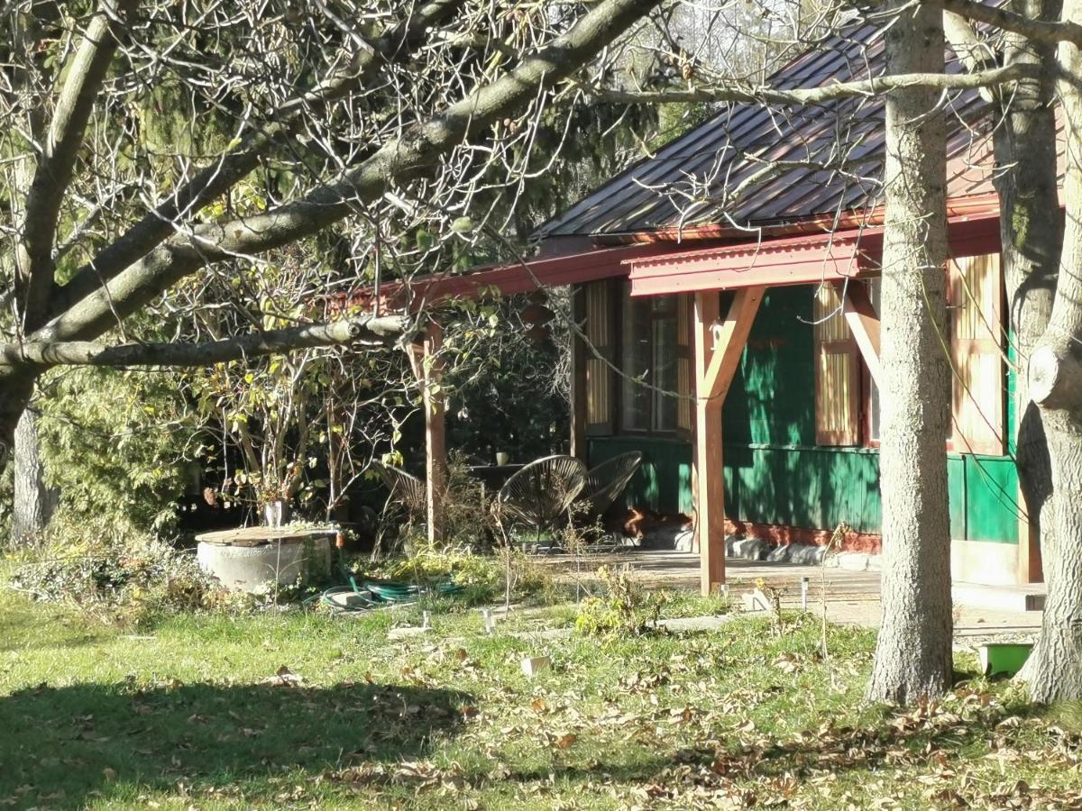 Vila Buglandia Parosla Exteriér fotografie